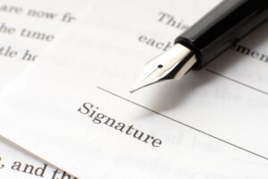 契約書へのサイン